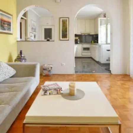 Skradinska 1 Apartment Split