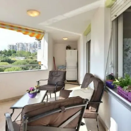 Skradinska 1 Apartman *